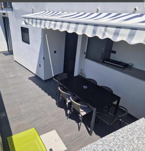 Modern 4 stars Apartment with terace & free parking