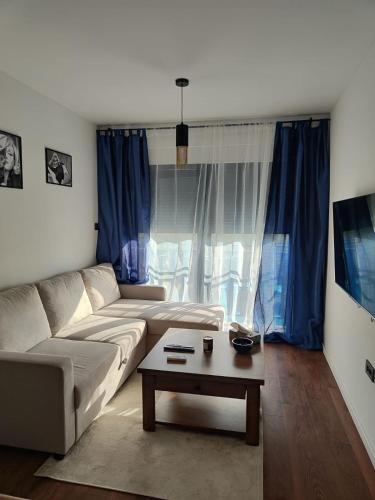 Modern 4 stars Apartment with terace & free parking