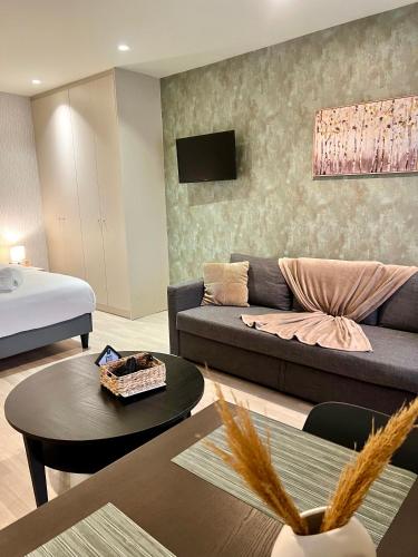 Athenian Retreat Penthouses