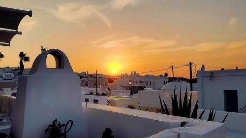 Guesthome in Fira w pool for 8guests