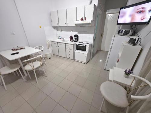 Cozy kalamaria Apt