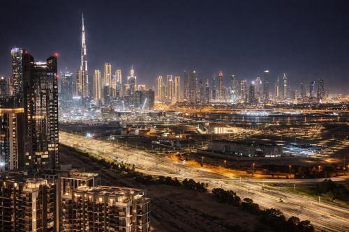 Luxury 1BR at The Crest-Sobha with Dubai Skyline Views & Personalized Hosting