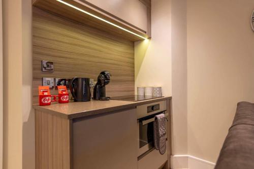 ChocoLets - The Kitkat Suite photo 7
