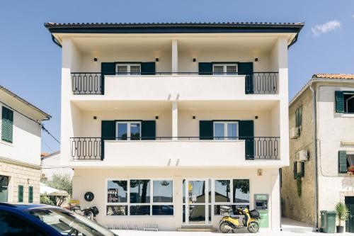 My Dalmatia - Boutique Rooms Rogovo