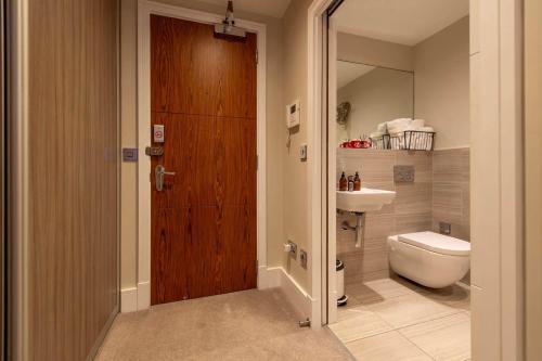 ChocoLets - The Kitkat Suite photo 52