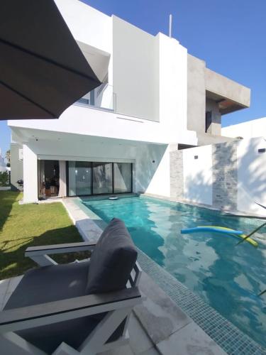 Villa yanis yj