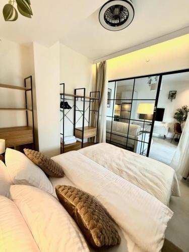 Fterna II Apartment Perea-1 Bedroom, Large Balcony, Near Beach & Airport