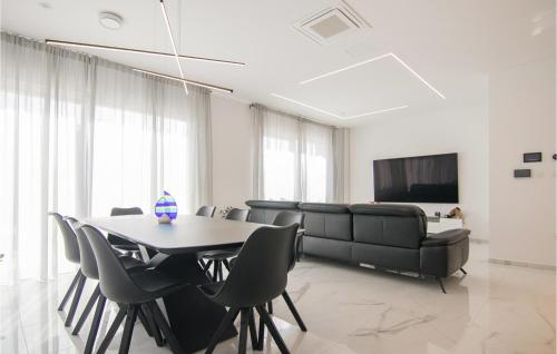 Beautiful Home In Krk With Sauna