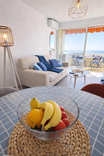 Sea View Riviera, Charmant 3 pièces vue mer panoramique, 2 chambres, 4P, PK, AC