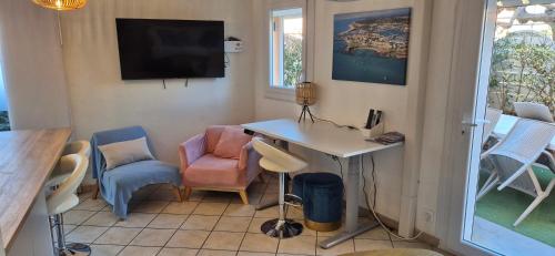Superbe Duplex climatisé, wifi, terrasse, piscine