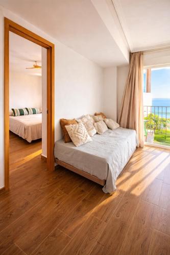 Primera línea, playa, piscina y amanecer