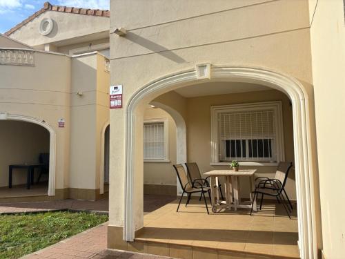 Apartamento en DENIA con 3 habitaciones dobles y piscina a 150 metros de la Playa Les Deveses