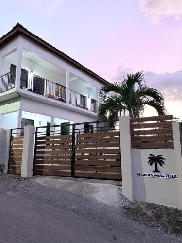 Madgita Palm Villa