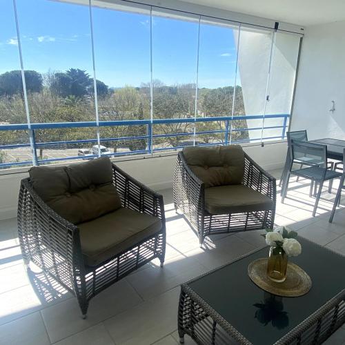 Joli T2 tout confort, piscine, superbe terrasse à 300m de la plage