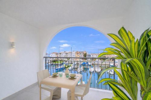 Milenial Immo B347 - Premium canal view studio 50 m from the beach
