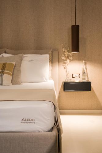 Aledo Boutique Apartments photo 24