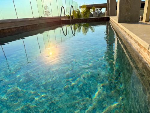 Huge heating PENTHOUSE with POOL