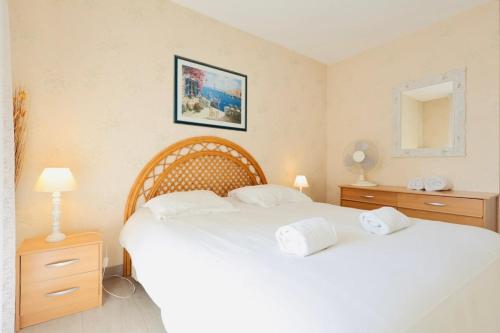 Le Poincaré - Apt 4 prs - clim - 300 m mer