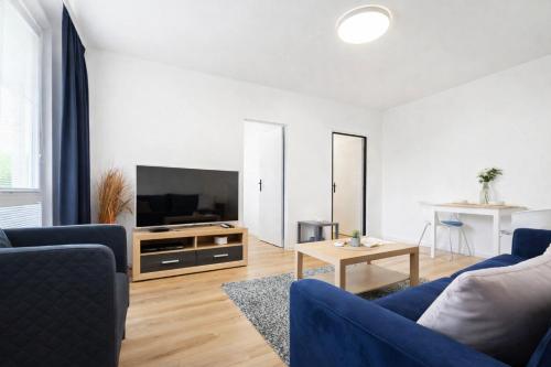 Apartment Karlove 3 rooms free parking, family friendly, near center