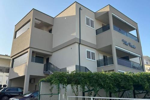 Apartments with parking space Baska Voda, Makarska - 23599