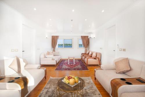 Zahra Al-Nile Luxury Dahabiya