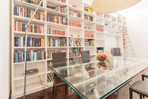 StayEasy Castello Sforzesco Apartment