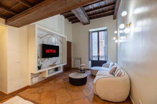 Elegant Design Two Bedroom Apartment near Spanish Steps Rome City Center