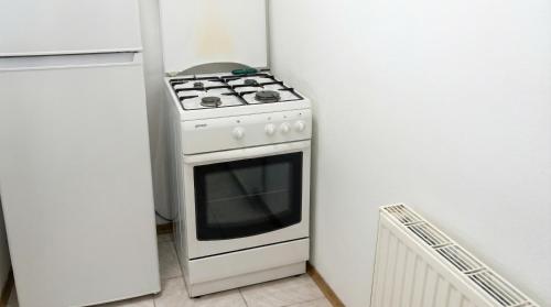 Stylish 1BR City Apartment for 5, Great Location