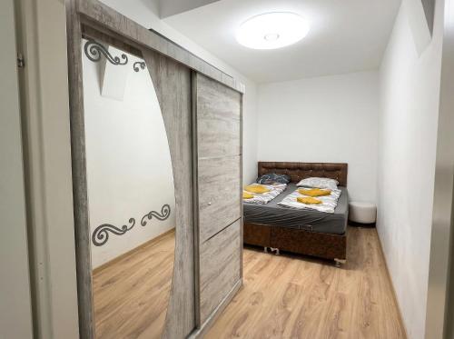 Comfortable 1BR & 1LR Apt Prime location of Vienna
