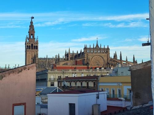 Top Notch Arfe Apartment Near Cathedral 8 people