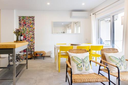 Apartamento 2 quartos junto à praia D. Ana