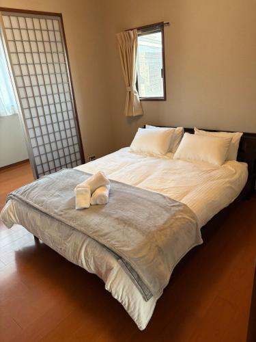 Grande Mare Tenmabashi 1500, 130 m2 luxury penthouse Apartment with a view of Osaka Castle, 2-minute walk from Tenmabashi Station