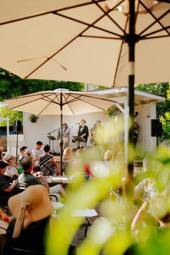 Lillan Hotel & Kök — Balcony/Terrace