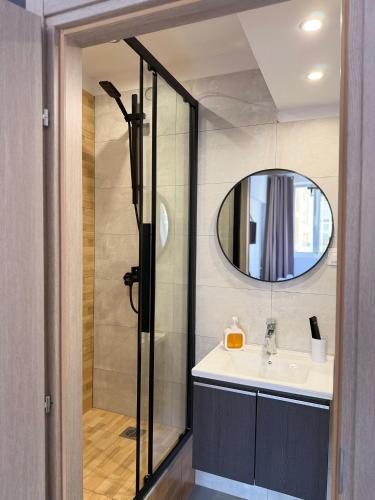 Aiolou street rooms 2& apartments