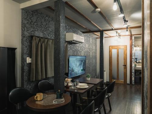 Great access to USJ-Perfect for family or friends!