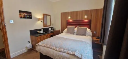 The Royal Hotel photo 48