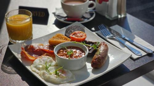 The Royal Hotel photo 79