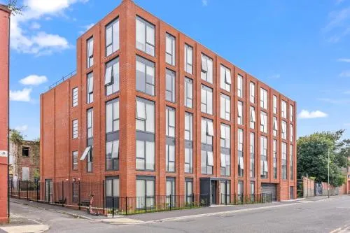 Richmond Row Apartments - Free On-Site Parking, WiFi & EV photo 11