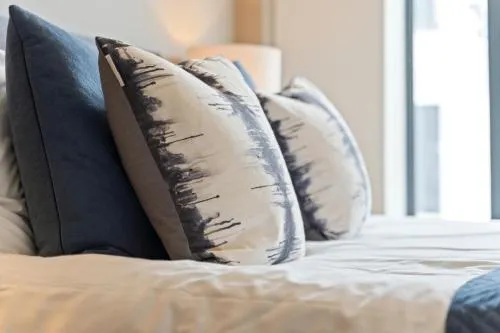 Richmond Row Apartments - Free On-Site Parking, WiFi & EV photo 5