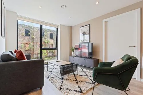 Richmond Row Apartments - Free On-Site Parking, WiFi & EV photo 27