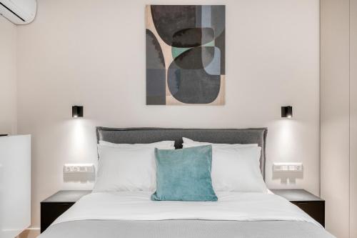 Glyfada Nest
