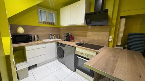 Le duplex tricolore 2 suites hyper centre Rouen rive droite