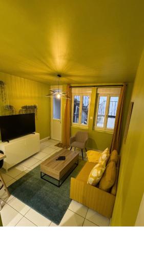 Le duplex tricolore 2 suites hyper centre Rouen rive droite