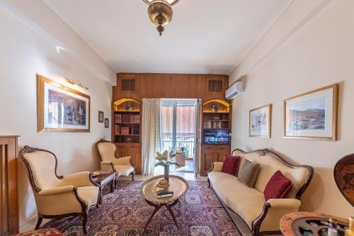 Modern 2BR Apt with View 2 King Beds & 1Gbps Fiber Internet