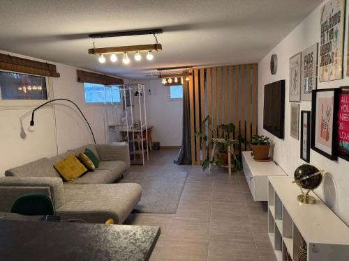 French Riviera Garden Retreat -Villa 1 Bed