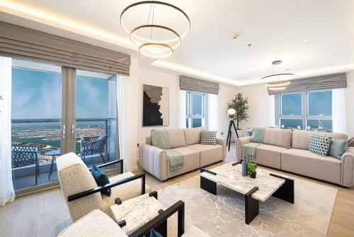 Luxury 3BR High Floor Full Palm View Marina