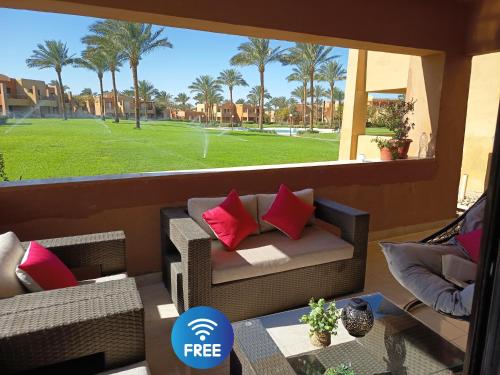 Chalet Stella Makadi Aquapark, Private beach, wi-fi