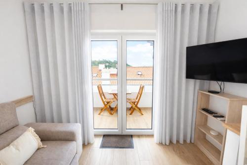Cantinho do Século - Sunny 2BR Near Bus Station