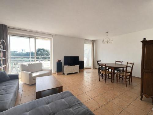 Appartement lumineux avec terrasse Arcachon, Ville dAutomne