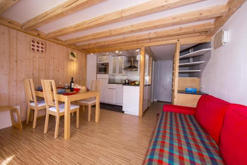 Grand Roc C112 from Slopes 280m, Mont-Blanc View, Parking & WiFi - Happy Rentals photo 13